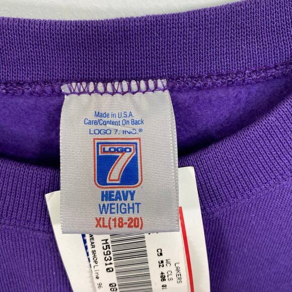 NWT women’s vintage Los Angeles Lakers sweatshirt. Size extra large. - Picture 6 of 8